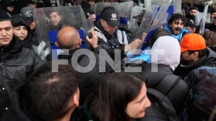 Uhapšeno oko 400 demonstranata
